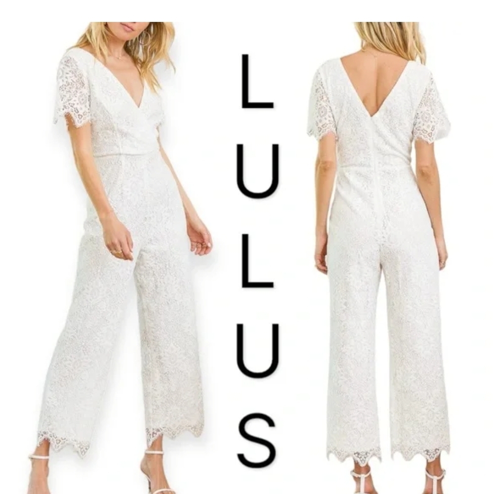 Brand New Lulu's White Lace Jumpsuit The Neck Zips And Back Size Medium